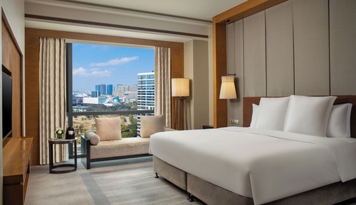 Habitación superior, 1 cama de matrimonio grande, vistas a la ciudad