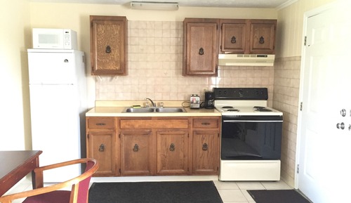 Estudio, 2 camas de matrimonio, cocina