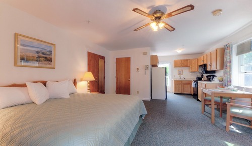 Second Floor, 1 King Bed Full Kitchen (Children Not Permitted) * NO ELEVATOR ACCESS*