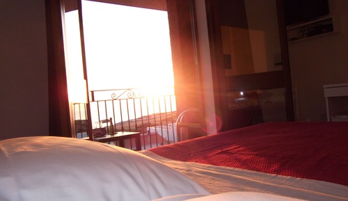 Habitación triple, balcón, vistas al mar
