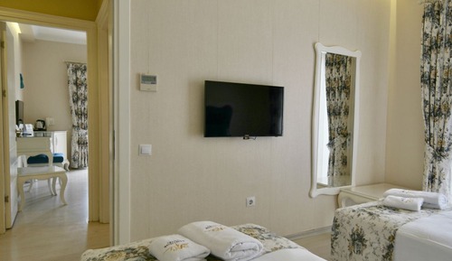 Suite familiar, 2 habitaciones, no fumadores, balcón