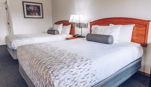 Habitación doble, 2 camas de matrimonio, accesible para personas con discapacidad