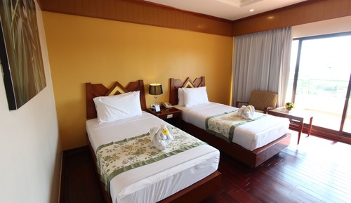 Habitación superior, 1 cama doble o 2 individuales, vistas a la ciudad