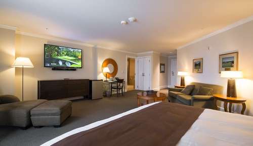 Suite de lujo, 1 cama de matrimonio grande, balcón, vistas al campo de golf