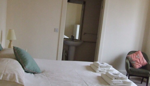 Habitación doble, baño privado