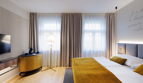 Habitación superior con 1 cama doble o 2 individuales