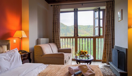 Suite, chimenea, vistas a la montaña