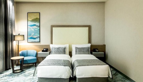 Habitación superior con 1 cama doble o 2 individuales