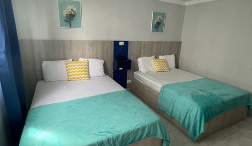 Habitación cuádruple básica, 2 camas dobles