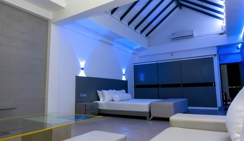 Habitación Deluxe doble, 1 cama de matrimonio grande, balcón, vistas al mar