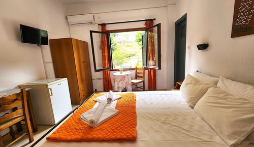 Habitación básica doble, no fumadores, vistas al jardín