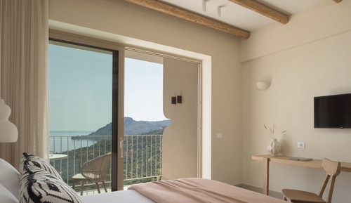 Estudio, vistas al mar