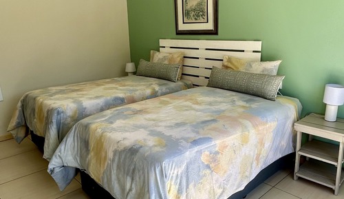 Habitación tradicional con 2 camas individuales