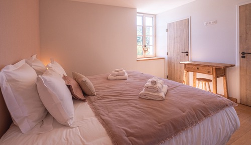 Habitación superior con 1 cama doble o 2 individuales