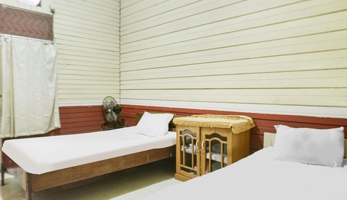 Habitación clásica con 2 camas individuales