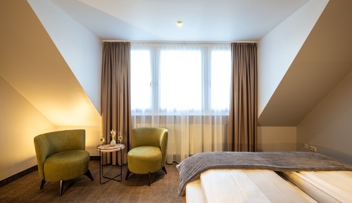 Habitación clásica, 1 cama de matrimonio grande, vistas al jardín