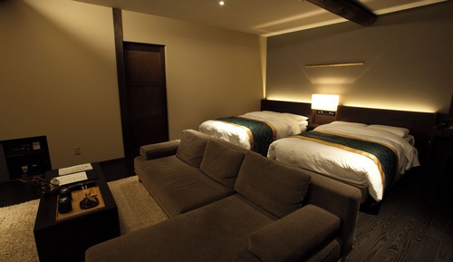 Habitación de lujo con 2 camas individuales