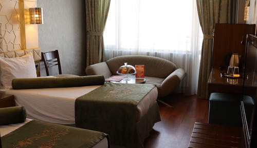 Habitación Deluxe con 1 cama doble o 2 individuales, vistas al mar, mirando al mar