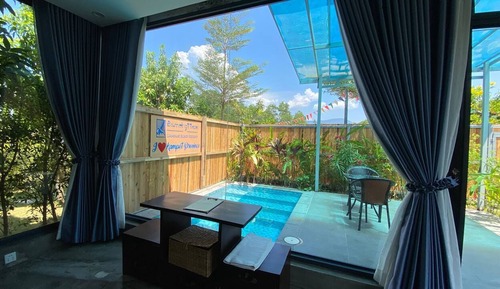 Villa Deluxe