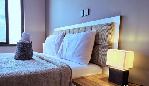 Habitación junior con 1 cama doble o 2 individuales