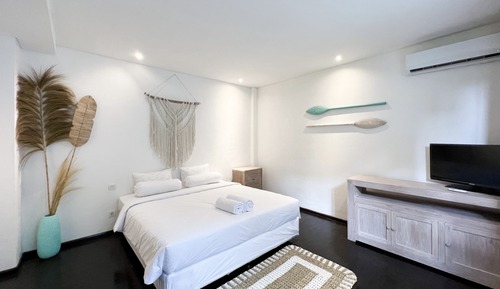 Villa clásica, 2 habitaciones, bañera de hidromasaje, vistas al jardín