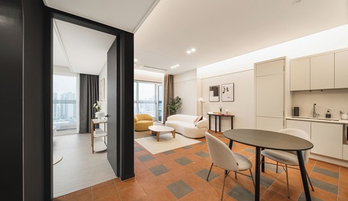 Premier Suite Family