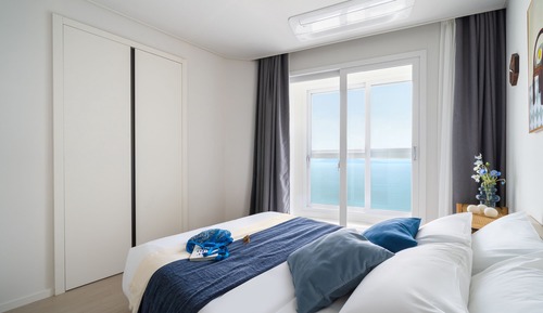 Family Two room Ocean
