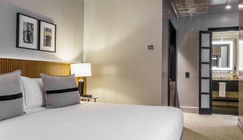 Suite Premium (2+1)