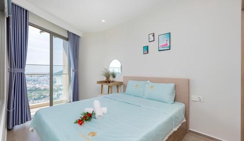 Apartamento de lujo, 1 habitación, balcón, vistas a la piscina