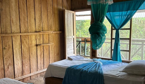 Habitación tradicional con 2 camas individuales
