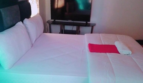 Habitación doble, 1 cama doble, baño privado, vistas a la ciudad