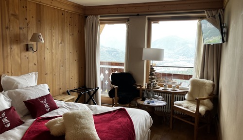 Habitación estándar, 1 cama de matrimonio grande, vistas a la montaña