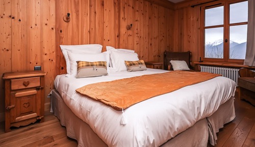 Habitación estándar, 1 cama de matrimonio grande, vistas a la montaña