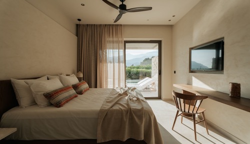 Habitación doble superior, vistas a la piscina