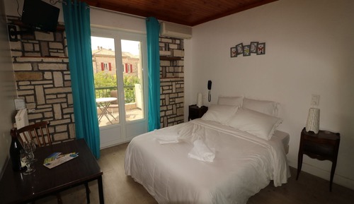 Habitación doble, baño privado