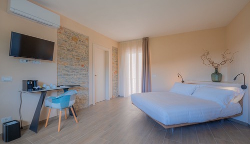 Suite panorámica, 1 habitación, acceso a la piscina, vistas al viñedo