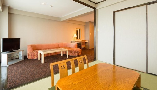 Habitación superior, varias camas, vistas al mar