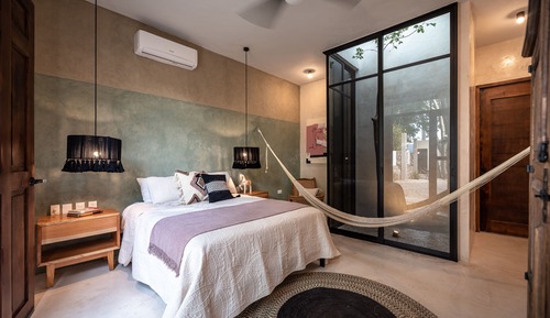 Habitación Deluxe, 1 cama de matrimonio, frigorífico, vistas a la piscina