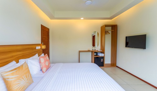 Habitación Deluxe con 1 cama doble o 2 individuales, planta baja
