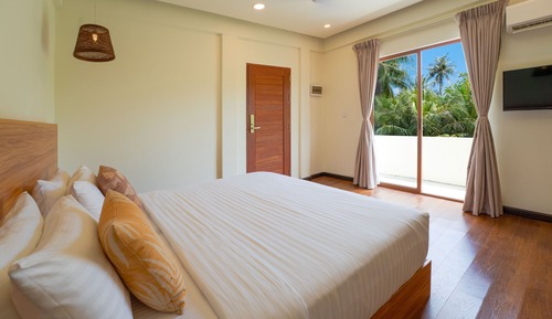 Habitación Deluxe con 1 cama doble o 2 individuales, vistas al jardín