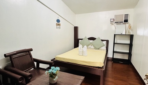 Habitación básica con 1 cama doble o 2 individuales
