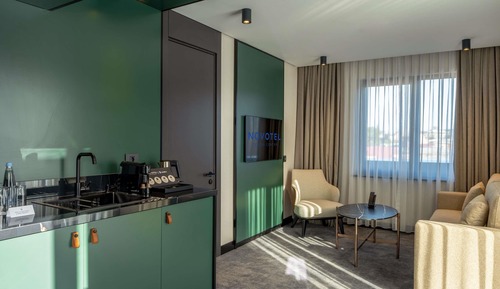 Suite, 1 King Bed with Sofa bed, Terrace