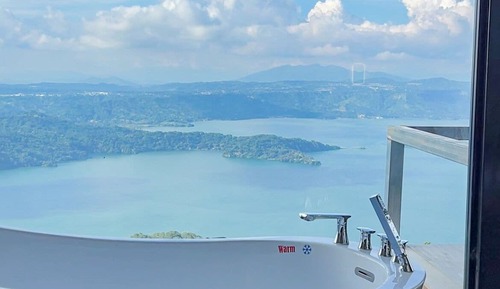 Suite de lujo, vistas al lago