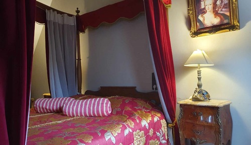 Habitación triple romántica, baño privado, vistas al jardín (Chambre Vénitienne)