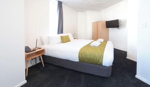 Estudio clásico, 1 cama de matrimonio