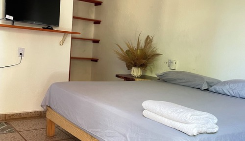 Habitación económica, 1 cama de matrimonio grande