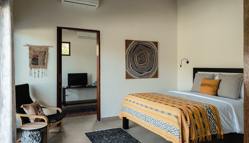 Villa de diseño, 1 cama de matrimonio grande, piscina privada, junto a la piscina (Kado)