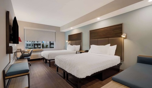 Habitación, 2 camas de matrimonio, accesible para personas con discapacidad, bañera