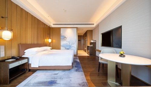 Habitación básica doble, 1 cama de matrimonio grande