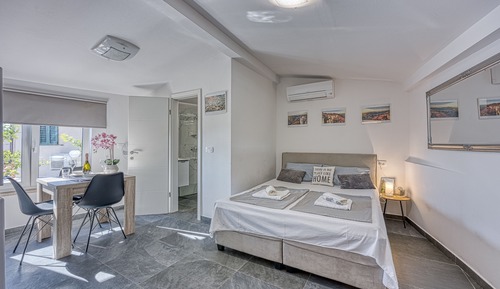Family Studio, Mountain View, Mountainside (Honeymoon Suite Črni Kal)